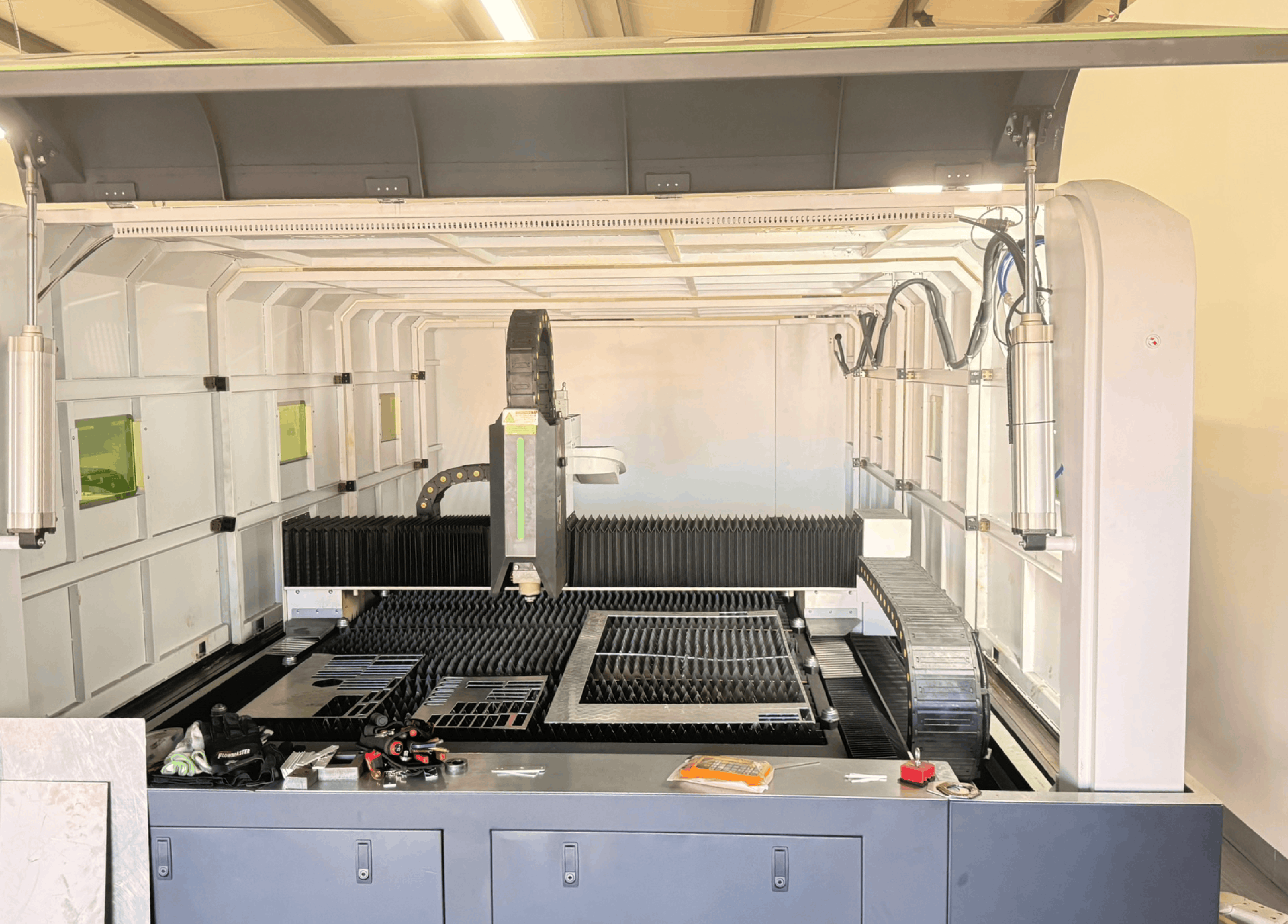 Industrial fiber laser cutting machine bed